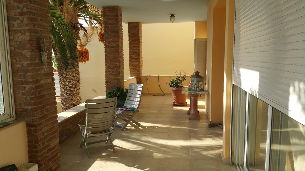 הוילה ארטמידה Surf House מראה חיצוני תמונה