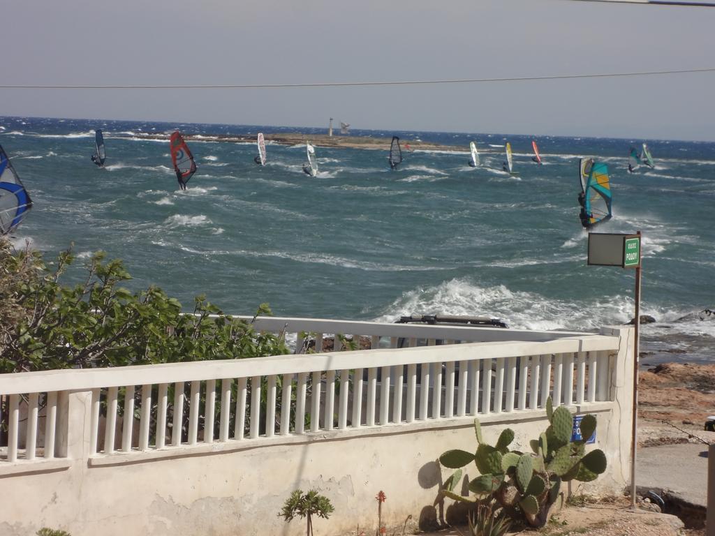 הוילה ארטמידה Surf House מראה חיצוני תמונה